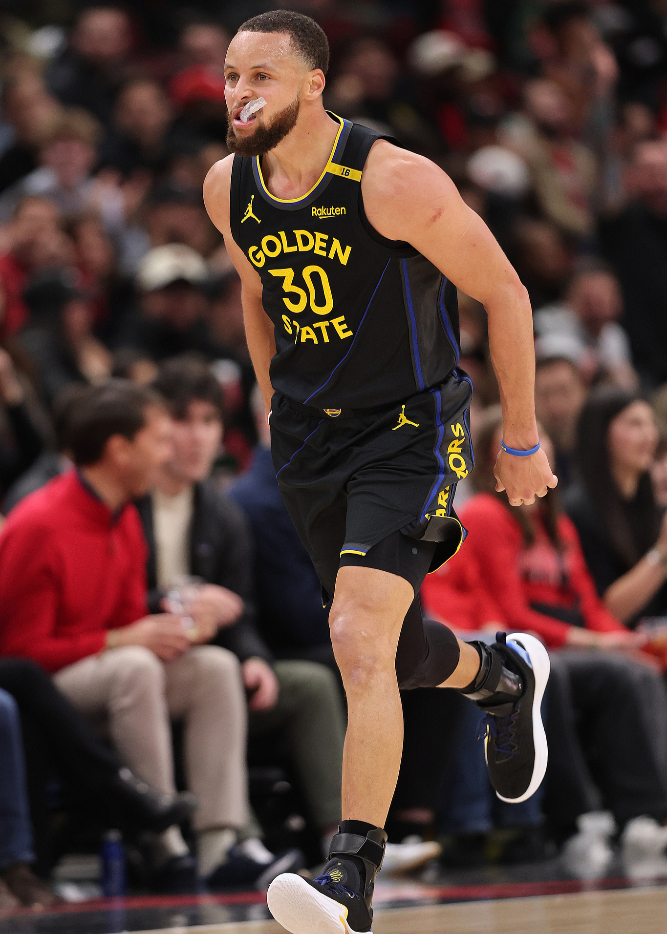 窗口期体能课后,芝加哥公牛刷新队史纪录备战NBA季后赛,更衣室稳定,纪律约束更严格的简单介绍 窗口期体能课后,芝加哥公牛刷新队史纪录备战NBA季后赛,更衣室稳定,纪律约束更严格的简单介绍