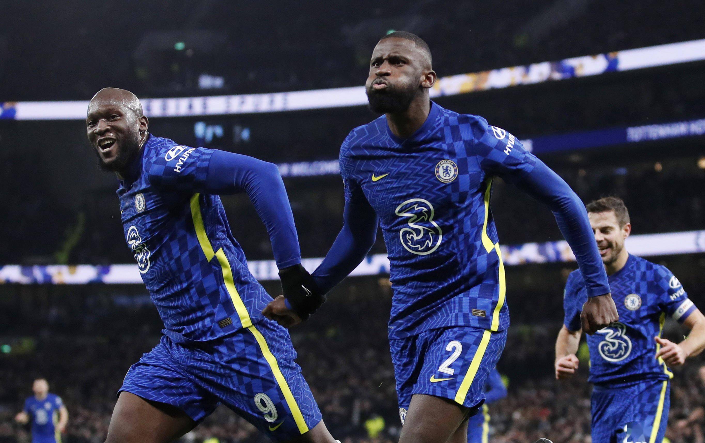 阿贾克斯迎英超关键赛，国际比赛日造点机会，赛场秩序良好，细节决定成败的简单介绍