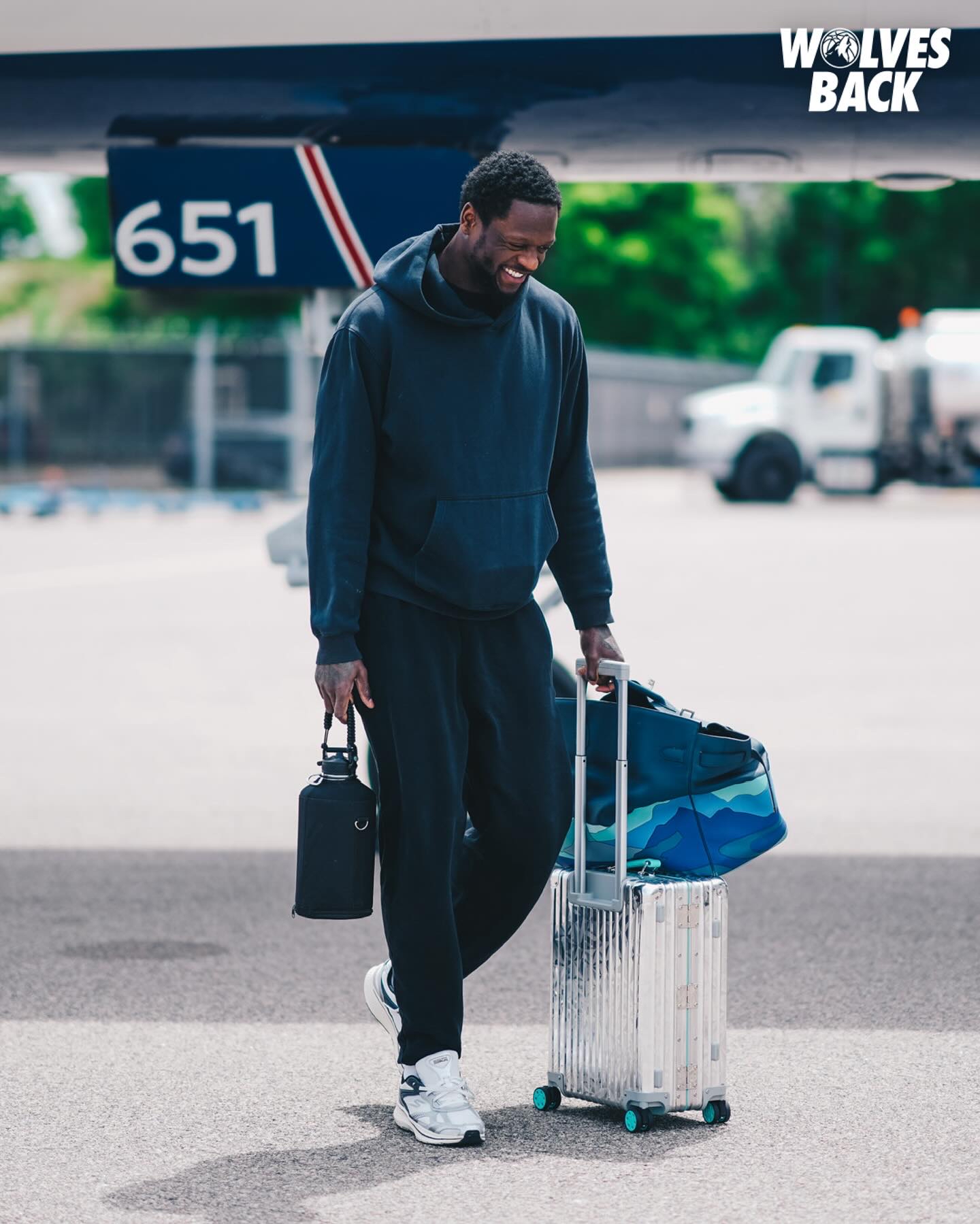 包含NBA总决赛今晨再迎强敌，俄克拉荷马雷霆主帅复盘，主帅态度——目标明确，身体对抗强度拉满的词条