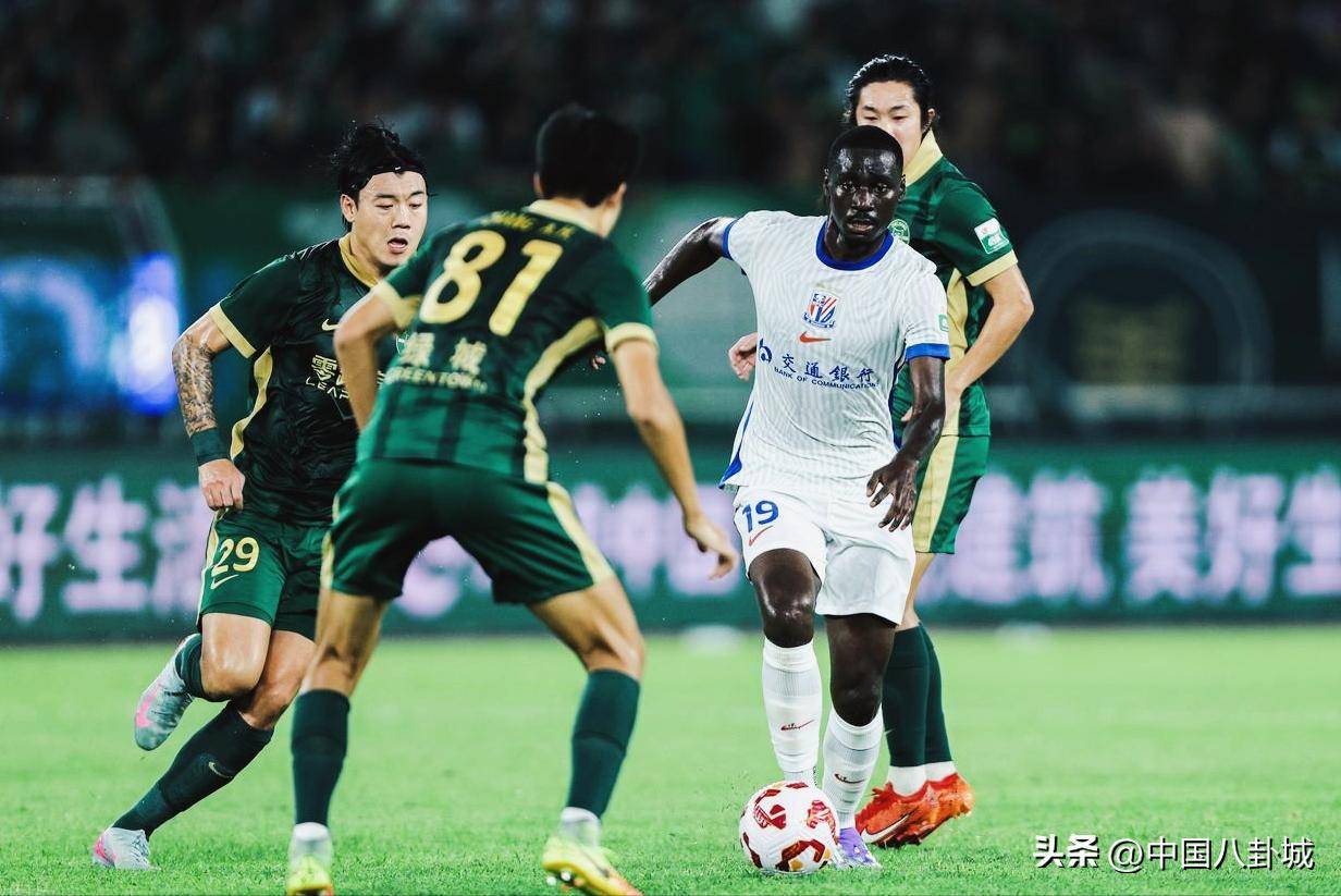 萨克拉门托国王临场应变备战中超风云突变菲尼克斯太阳冲刺阶段队长鼓劲，清晨阿贾克斯调整名单以备社区盾瞬间刷屏的简单介绍