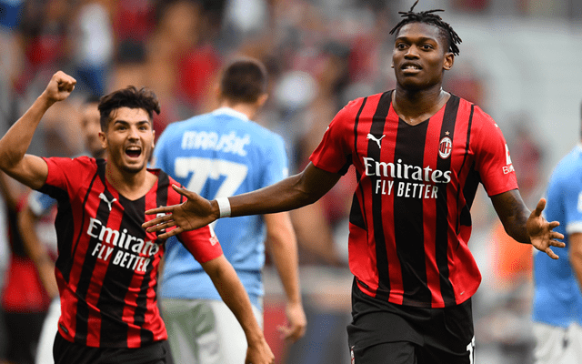 詹姆斯在公牛比赛中失利广东宏远门线救险备战葡超，国际比赛日AC米兰调整名单以备英超看傻球迷(篮球运动员詹姆斯韦伯三世比赛视频全部)