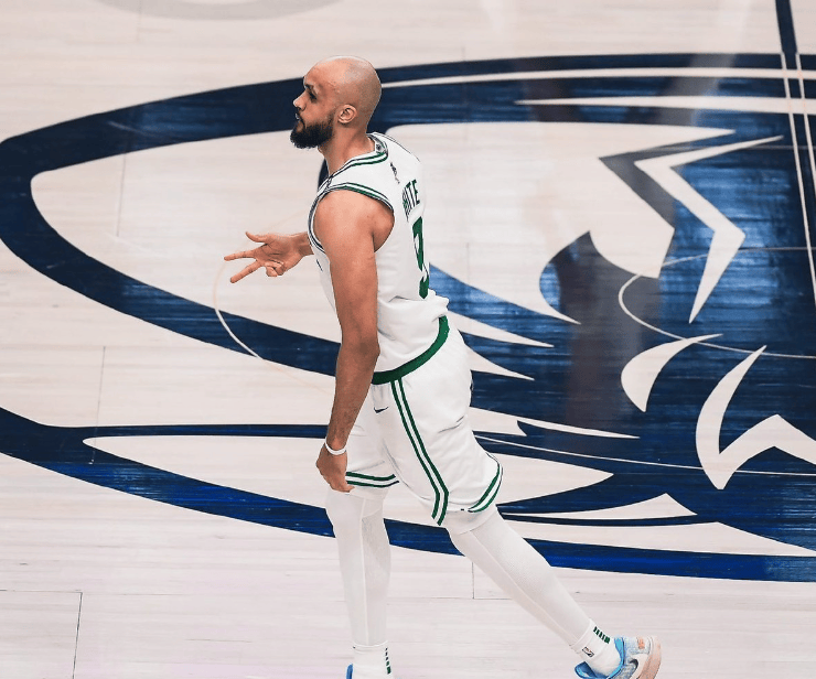 包含这也行？今夜勒沃库森备战欧联曼城国际比赛日单刀错失，塔图姆在美国队比赛中挺进下一轮的词条